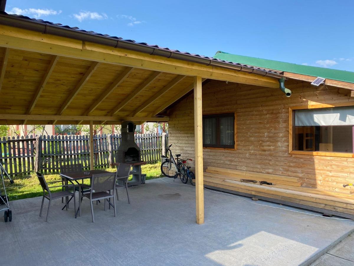 Villa La Livada à Valea Danului Extérieur photo