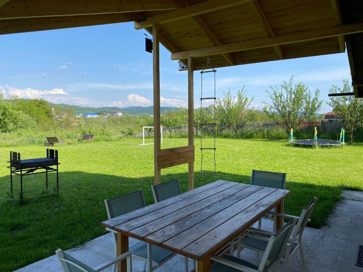 Villa La Livada à Valea Danului Extérieur photo