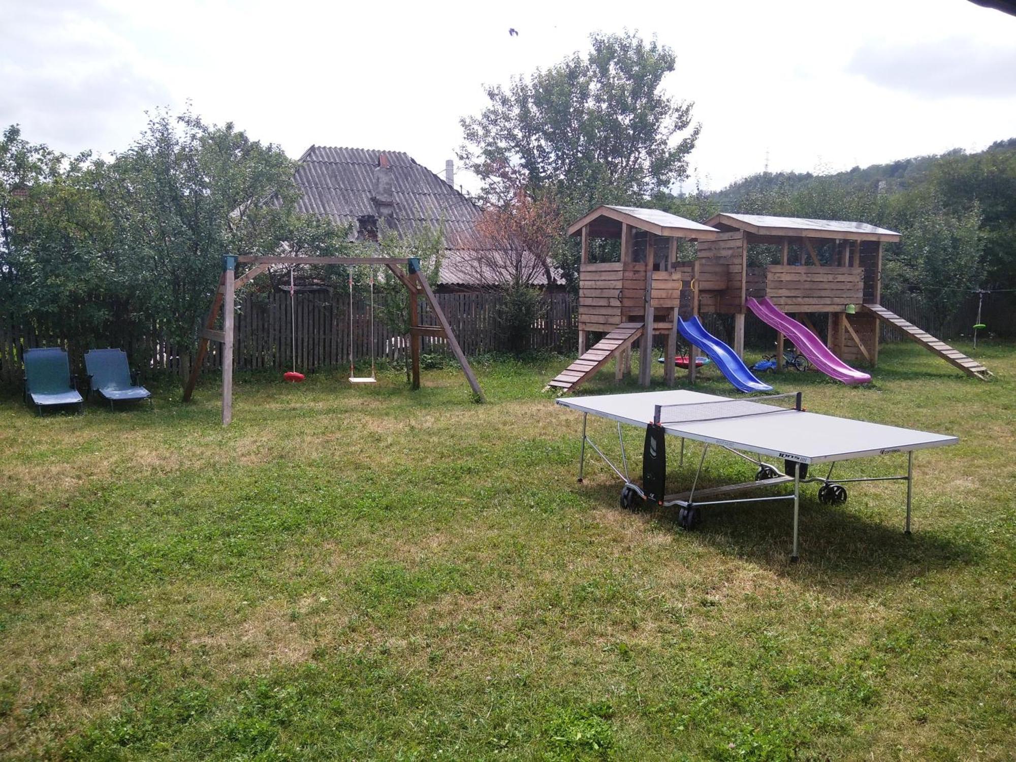Villa La Livada à Valea Danului Extérieur photo